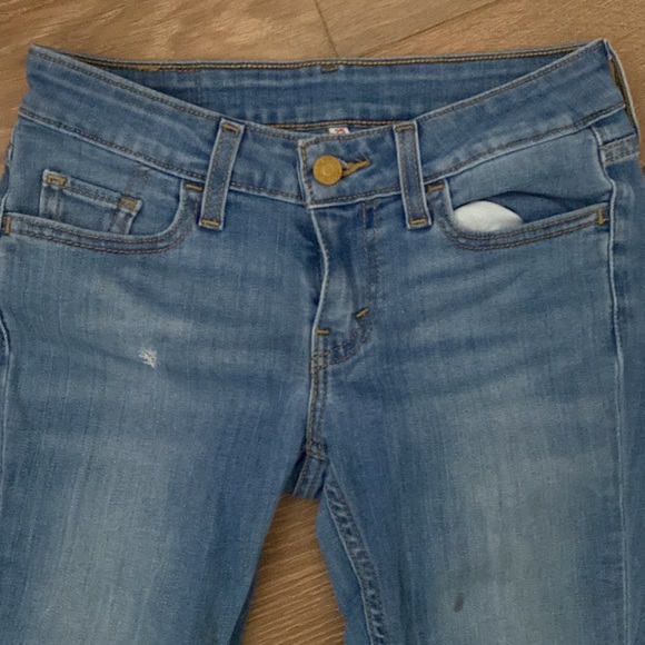 Blue Levi jeans - Picture 2 of 5